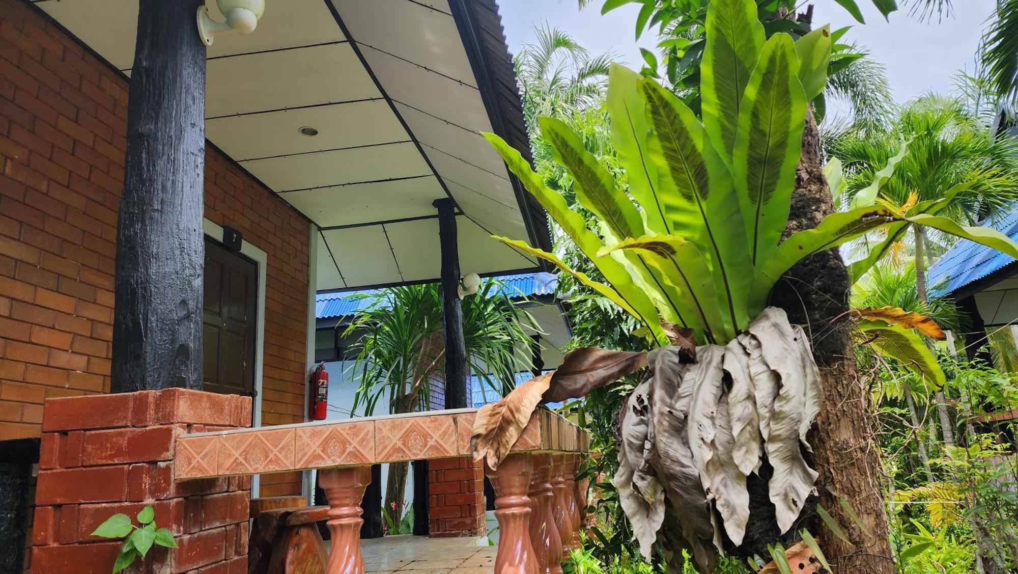 Lovely Lanta Resort 란타섬 외부 사진